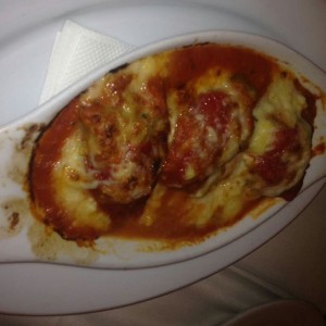 Pimientos de Piquillo rellenos de Cabrito, Bien