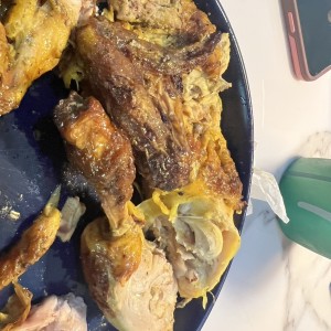 POLLO A LA BRASA