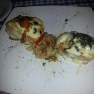 Bruschettas de pollo.