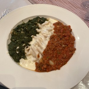 Pasta rica (3 salsas)