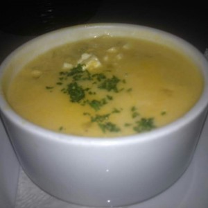 Chupe de Camarones, Muy Bueno, Dividido en dos
