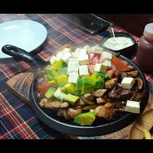 Parrilla mixta en sarten caliente!