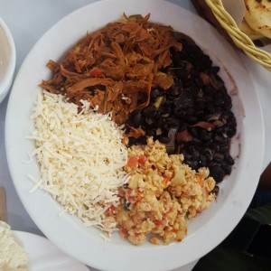 desayuno criollo