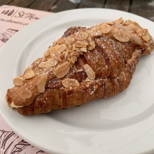 Croissant de Almendras