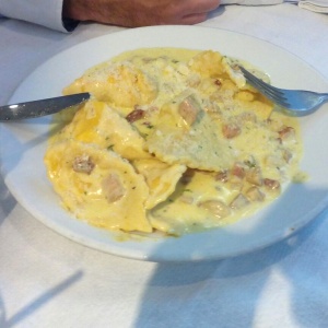 Tortelinis en salsa carbonara
