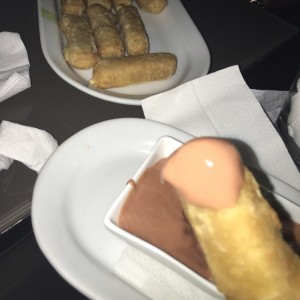 Racion de tequeños