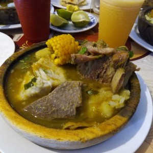 Hervido de Res, costilla.