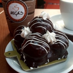 profiteroles y moka frape