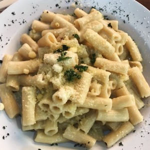 pasta cuatro quesos