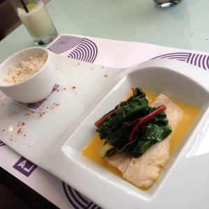 Robalo en mantequilla de vino blanco y jengibre