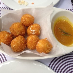 Croquetas de queso de cabra