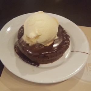 Fondant de chocolate con helado 