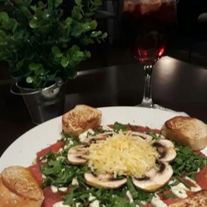 Carpaccio de lomito