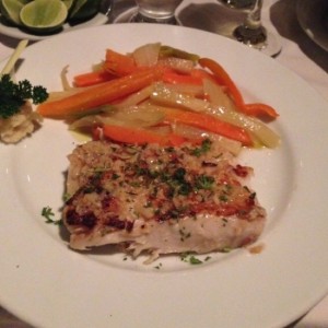 Atun al gril y vegetales