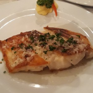 Mero al ajillo