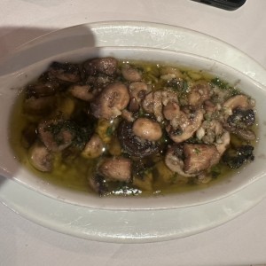 Champiñones al Ajillo con Vegetales
