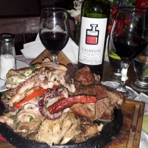 Parrilla Mar y Tierra