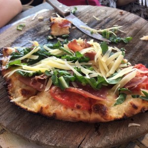 clasica de Serrano y rucula