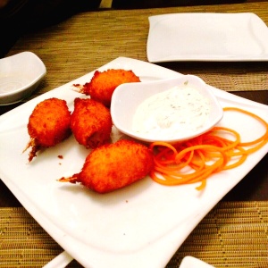 Croquetas de cangrejo, muy buenas.
