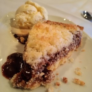 pie de Nutella con coco y helado de mantecado