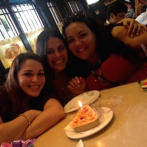 De cumple en el coyuco @rdgonzu @erivimura