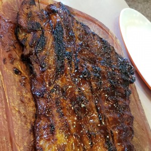 Rack de costilla con papas fritas