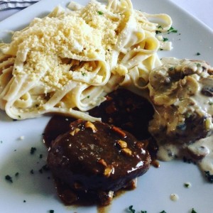 Asado, pollo y linguine 4 quesos