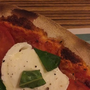 pizza capresa