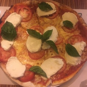 Pizza Capreza