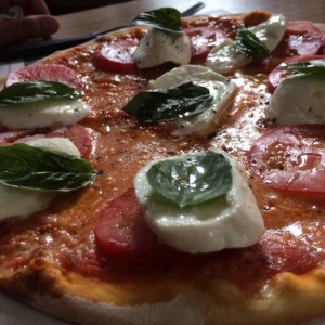 Pizza Capresa