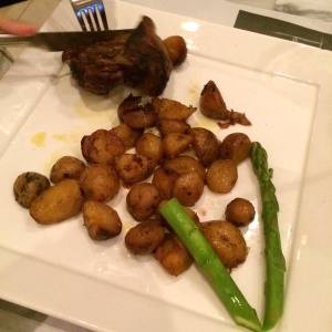 Lomito al grill con papas colombianas