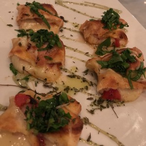 Bocados de pizza capresa