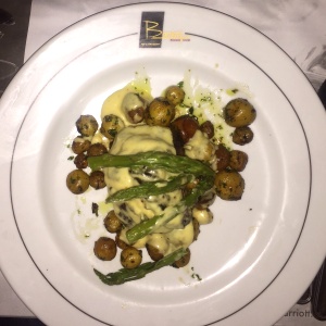 Lomito al grill. Buen plato. Aunque he comido mejores, en otros restaurantes.