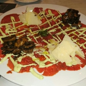 Carpaccio de lomito
