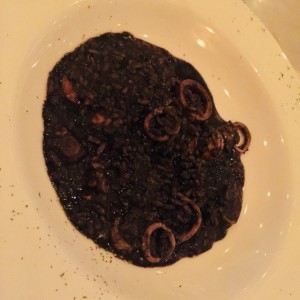 Risotto nero. El mejor de Caracas por mucho. (Medio plato, compartido)
