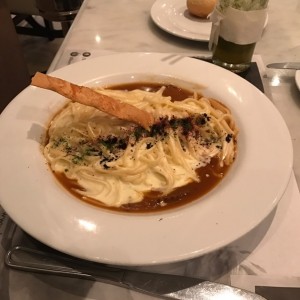 lo mejor esta pasta con fondo de asado negro