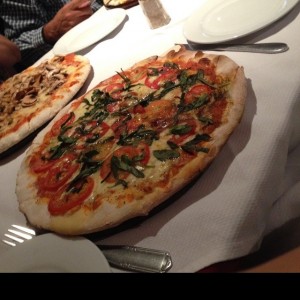Pizza caprese