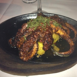 Pulpo a la brasa