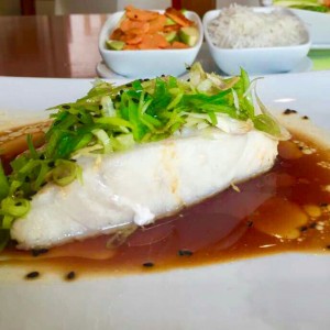 Churrasco de Mero con jengibre y ajoporro