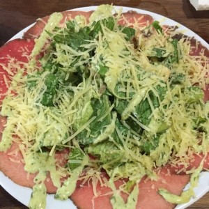 Carpaccio de Lomito, muy bueno..!