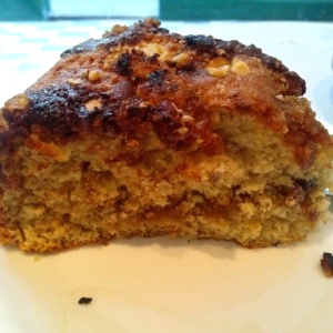 Coffeecake de cambur con topping de chocolate y nueces