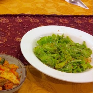 Ensalada de lechuga coreana. Exquisito sabor!