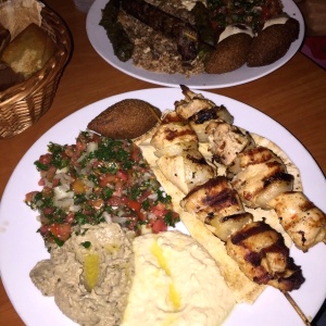 Plato Pincho Pollo & Plato Mixto