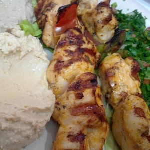 plato pincho pollo