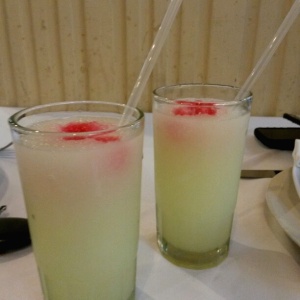 Limonada con granadina. 