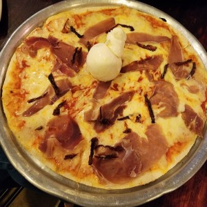 Pizza burrata mediana 