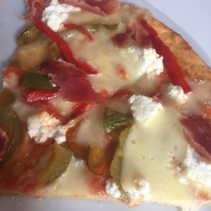 Pizza de Jamon Serrano 