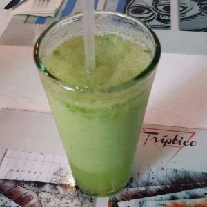 limonada frappe con yerba buena