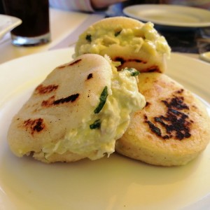 Arepa Reina Pepiada
