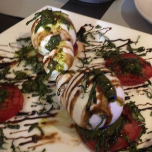 Ensaladas - Burrata